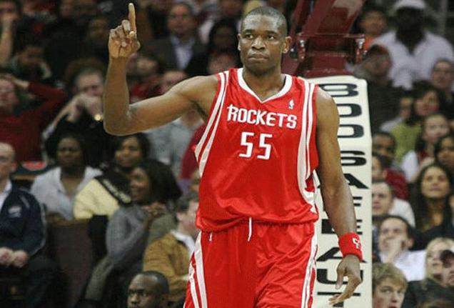 06年巅峰科比到底有多强？ 三节62分，单场81分！得分如庖丁解牛！（2006巅峰科比到底有多强？三节62分、单场81分，得分如砍瓜切菜）