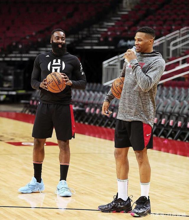 懂球帝专访何超：打进世界波是天时地利人和；希望亚泰早点回来（何超接受懂球帝专访：世界波得手靠天时地利人和，盼亚泰早日归来）